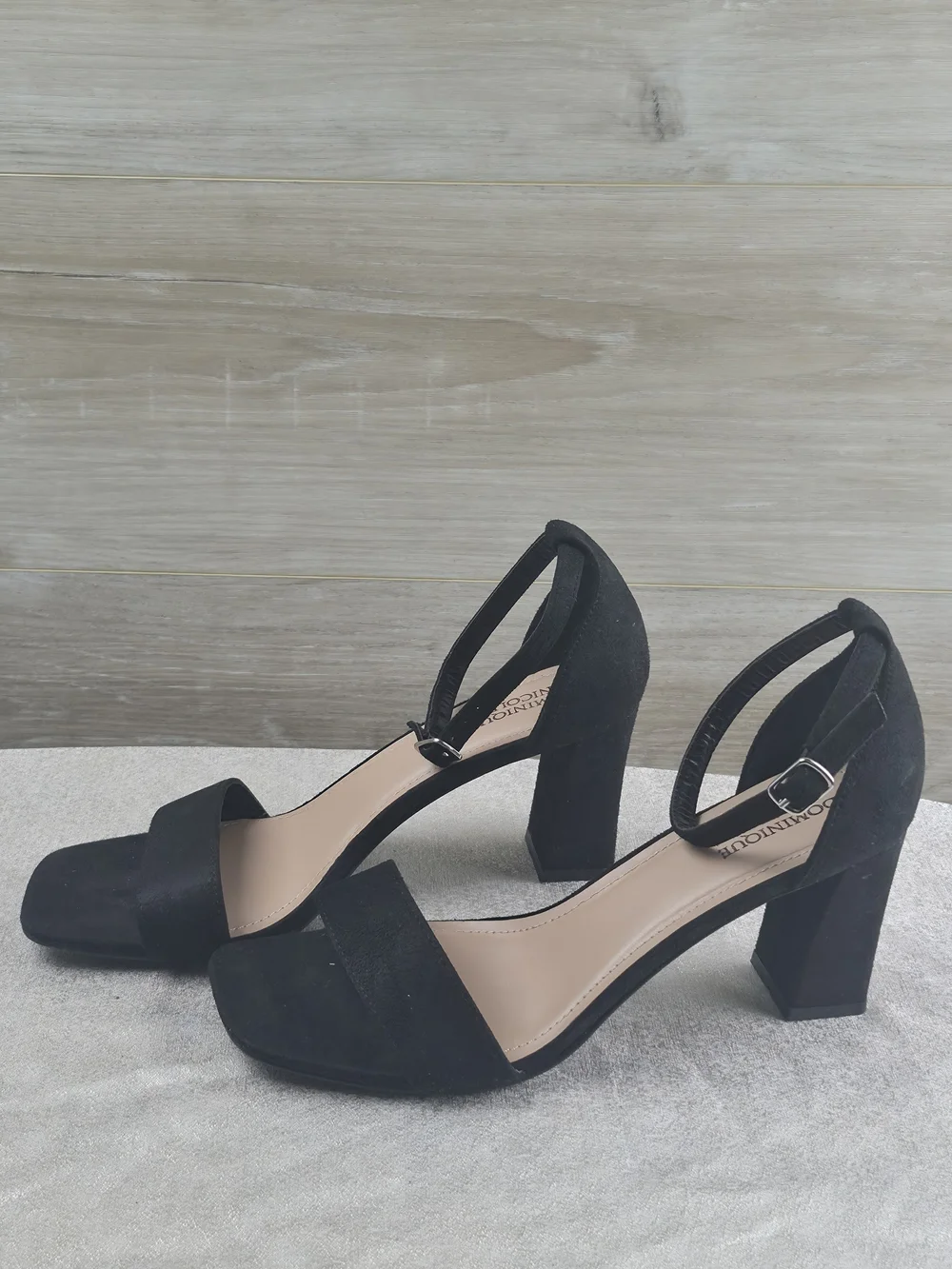 Dominique Nicole Black Suede Ankle Strap Block Heel Sandals Women's Size 8.5W